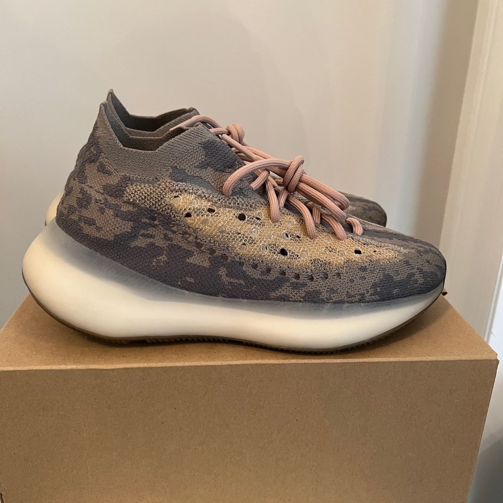 100% AUTHENTIC YEEZY BOOST 380